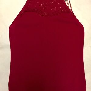 Knitted top with sequins at front. Burgundy XL